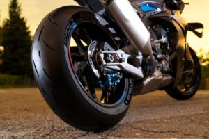 Metzeler SPORTEC 01 e 01 RS: pneumatici supersportivi per strada e track day