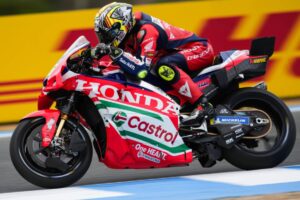 RC213V del team Honda HRC Castrol nelle prove del venerdì a Jerez