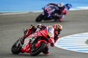 Piloti Honda HRC Castrol in pista a Jerez durante la Sprint MotoGP 2026