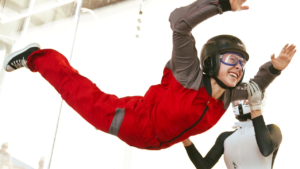 Scooter Yamaha NMAX durante l'esperienza Aria del progetto 4 Elements of Nature a Milano