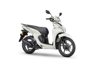 Honda Vision 110 2026: scooter urbano con pedana piatta e vano sottosella da 17,7 litri