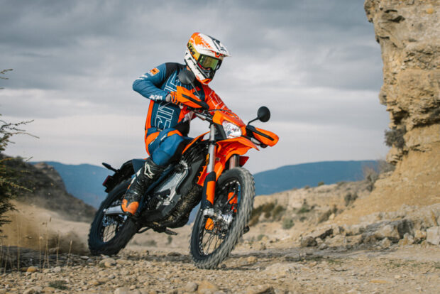KTM FREERIDE E 2027, l’enduro elettrica si evolve ancora