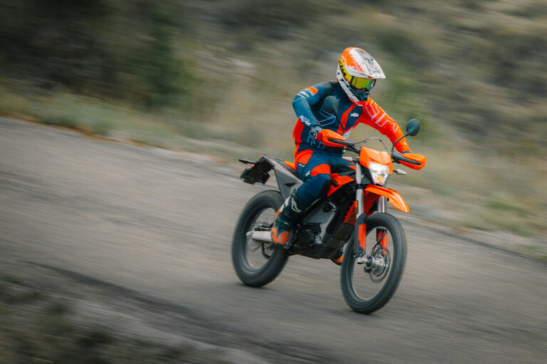 KTM FREERIDE E 2027, l’enduro elettrica si evolve ancora