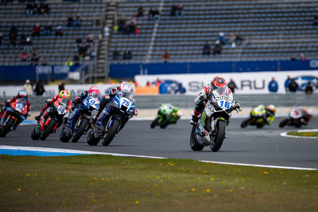 Alessandro Zaccone con il team Ecosantagata Althea durante il weekend di Assen