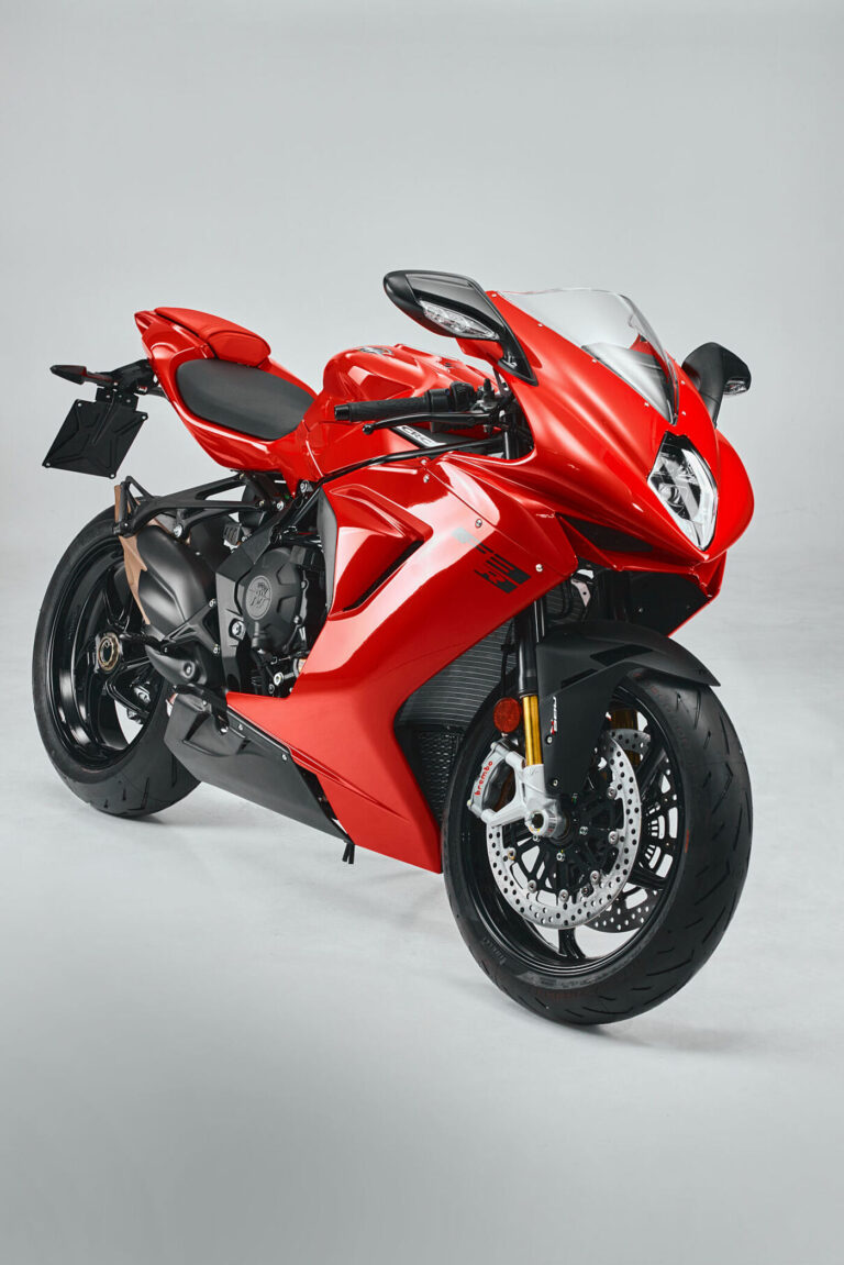 MV Agusta F3 R, la Supersport da 147 CV ora a 16.000 euro