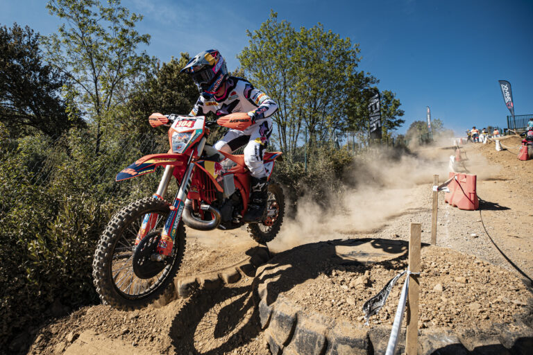 Lettenbichler trionfa all’Alestrem e apre il Mondiale Hard Enduro 2026
