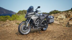 Ducati Multistrada V4 Rally in livrea Radar Storm Green disponibile con opzioni Factory Made