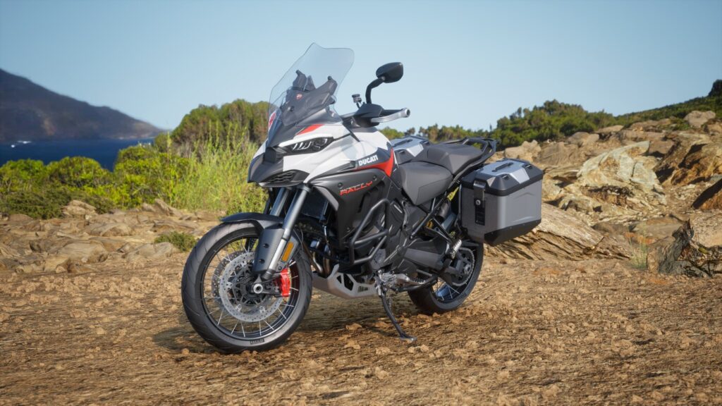 Ducati Multistrada V4 Rally con livrea Ducati Performance e opzioni Factory Made