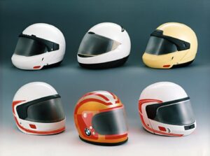Casco modulare BMW System 8 progettato per sicurezza, comfort e connettività del motociclista