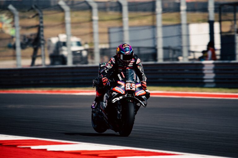 Aprilia Racing arriva in Europa: Bezzecchi e Martín puntano su Jerez