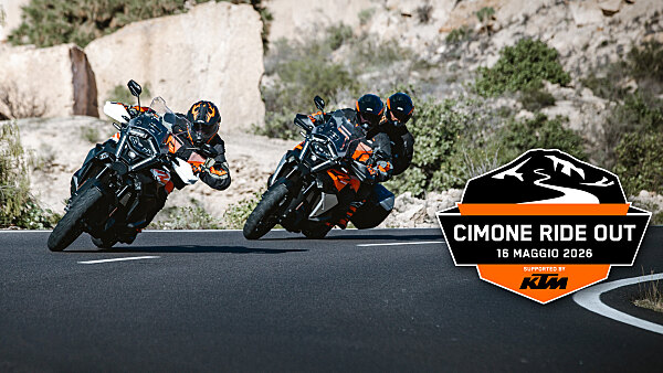 Moto KTM partecipanti al Cimone Ride Out sull'Appennino modenese