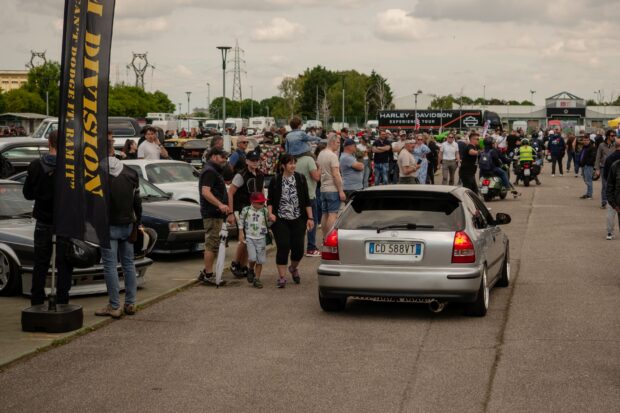 Auto d'epoca e youngtimer al raduno Kustom Classic di Lignano Sabbiadoro