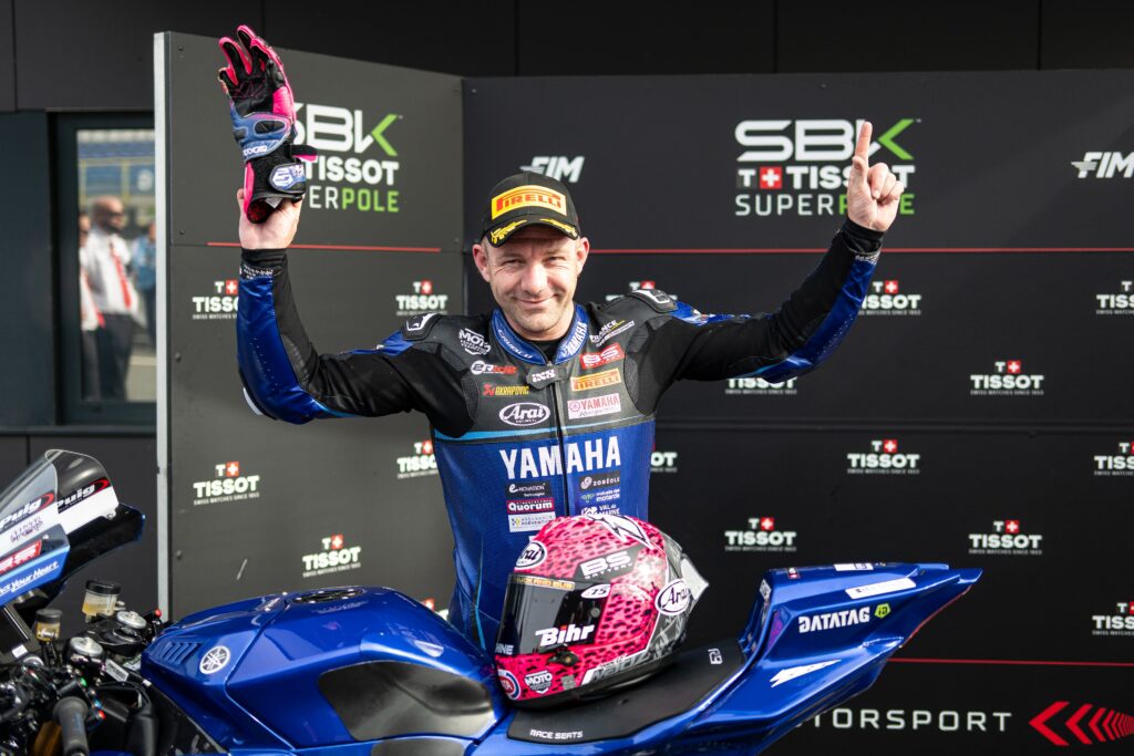 Lucas Mahias (Yamaha GMT94) in pole position alla WorldSSP Assen