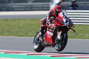 Piloti Ducati in azione al WorldSBK Balaton Park durante le sessioni di libere