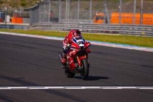 Honda HRC CBR in azione al Balaton Park Circuit durante il round WorldSBK 2026