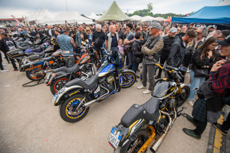 Performance Bagger Show, le cruiser da pista tornano alla Biker Fest