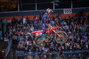 Hunter Lawrence, pilota Honda CRF450RWE e vincitore del Denver Supercross 2026