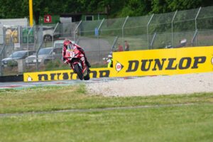 Momenti del Dunlop CIV Mugello tra gare, paddock e pubblico all'autodromo toscano