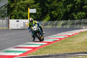Piloti in competizione al Dunlop CIV Mugello durante il weekend di gare