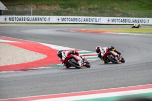 Paddock e tribune al Mugello durante il round Dunlop CIV