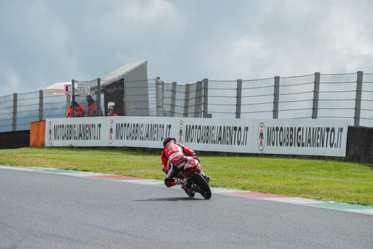 Dunlop CIV Mugello: Delbianco e Fuligni dominano sotto la pioggia