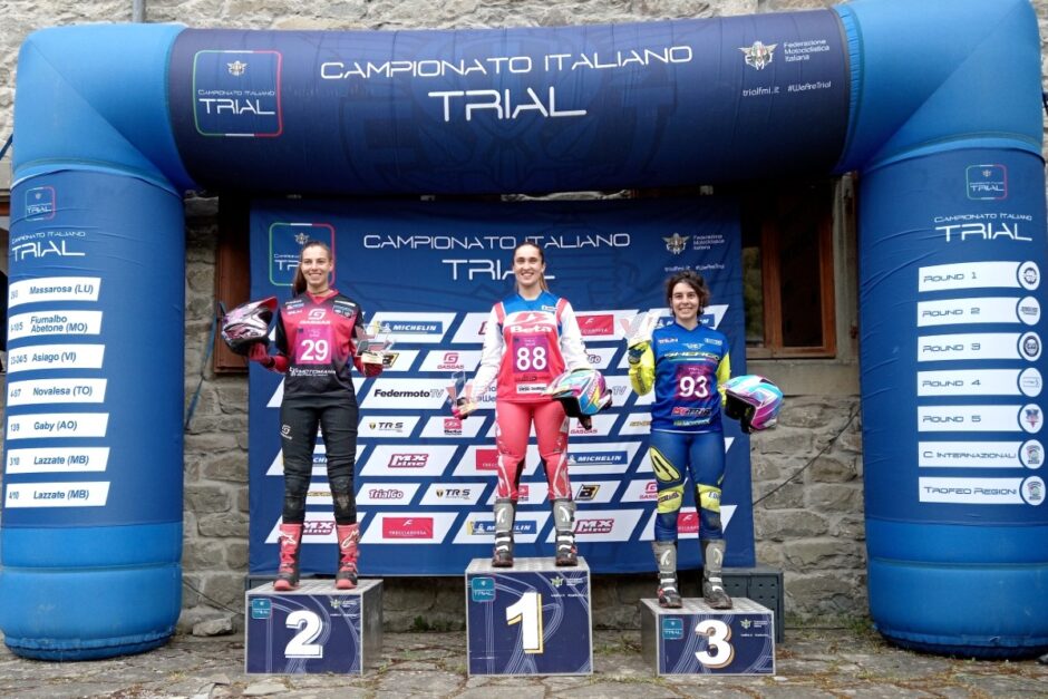 Piloti in gara al Campionato Italiano Trial 2026 di Fiumalbo, tra top rider e giovani del MiniTrial