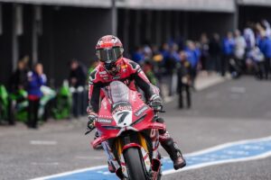 Panigale V4 R di Nicolo Bulega coinvolta nella caduta durante le prove a Most