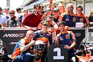 Vietti e Perrone protagonisti delle qualifiche Moto2 e Moto3 al GP di Catalogna con strategie Pirelli