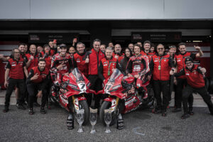 Nicolò Bulega con la Ducati Aruba.it Racing nel weekend di Most, vincitore di Gara-1