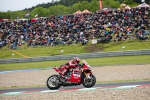Pneumatici Pirelli per il Mondiale Superbike: SC0 e mescole medium per performance in pista