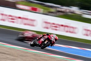 Nicolo Bulega leader del mondiale Superbike dopo la vittoria al Round ceco di Most
