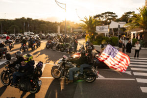 Partecipanti e motociclette alla Biker Fest International a Lignano Sabbiadoro