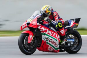 Honda RC213V del team HRC Castrol in prova al test MotoGP Barcellona con focus su assetto e carenatura