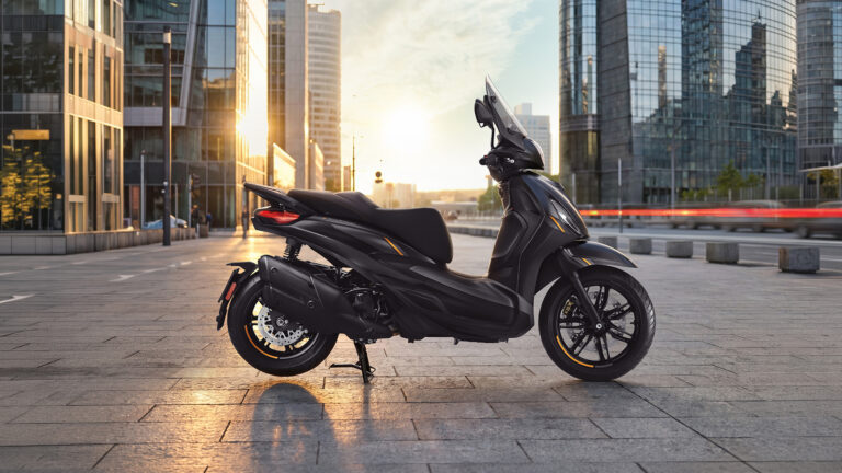 Piaggio Beverly 25th Anniversary, edizione speciale per i 25 anni