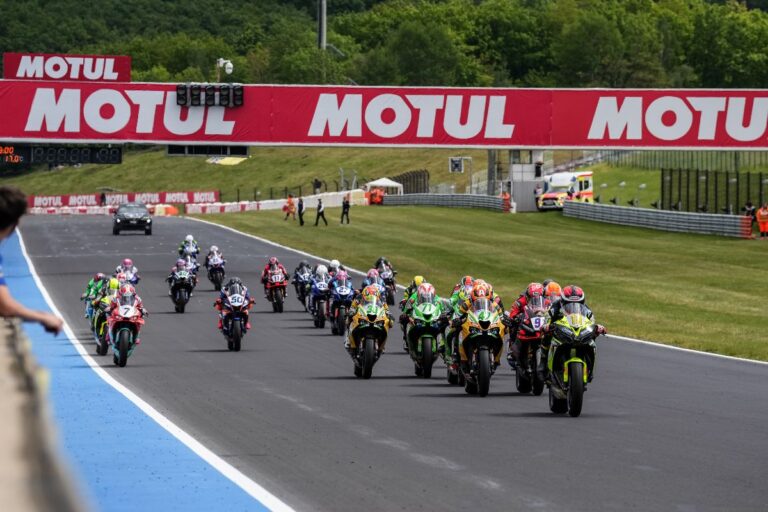 WorldSBK Aragon 2026: Bulega domina, Lecuona cerca il colpo in casa