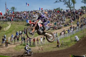 Jeffrey Herlings durante la qualifica del MXGP di Francia con la Honda HRC PETRONAS