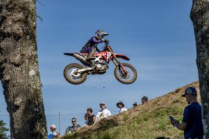 Jeffrey Herlings in qualifica al GP di Francia MXGP con la Honda HRC PETRONAS