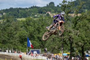 Jeffrey Herlings durante la qualifica del MXGP di Francia con il team Honda HRC PETRONAS
