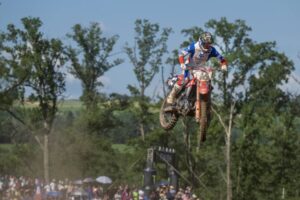 Jeffrey Herlings con la Honda HRC PETRONAS dopo la qualifica al MXGP Francia