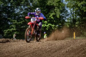 HRC PETRONAS Honda in pista durante la qualifica del MXGP Francia
