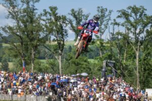 Jeffrey Herlings in qualifica al MXGP di Francia con la Honda CRF450RW del team HRC PETRONAS