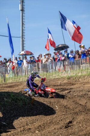 Jeffrey Herlings durante la qualifica del MXGP Francia con il team Honda HRC PETRONAS