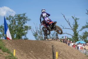 Jeffrey Herlings durante la qualifica del MXGP di Francia con la Honda HRC PETRONAS