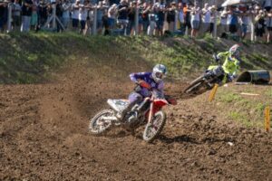 Jeffrey Herlings in azione durante la qualifica del MXGP di Francia con Honda HRC PETRONAS
