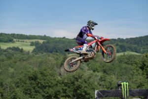 Jeffrey Herlings con la Honda HRC PETRONAS durante la qualifica del MXGP di Francia