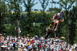 Lucas Coenen durante il GP di Lacapelle Marival (MXGP Francia 2026)