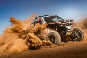 Veicolo da rally-raid in gara al Desafío Ruta 40 YPF durante la tappa più lunga