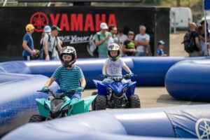 Paddock dell'evento Yamaha Spirit of Challenge al circuito di Varano con attività e aree relax per il pubblico