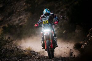 Competitor del Desafío Ruta 40 durante la quarta tappa tra San Rafael e San Juan