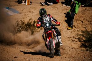 Concorrenti e mezzi in gara al Desafío Ruta 40 YPF, tappa del World Rally-Raid Championship